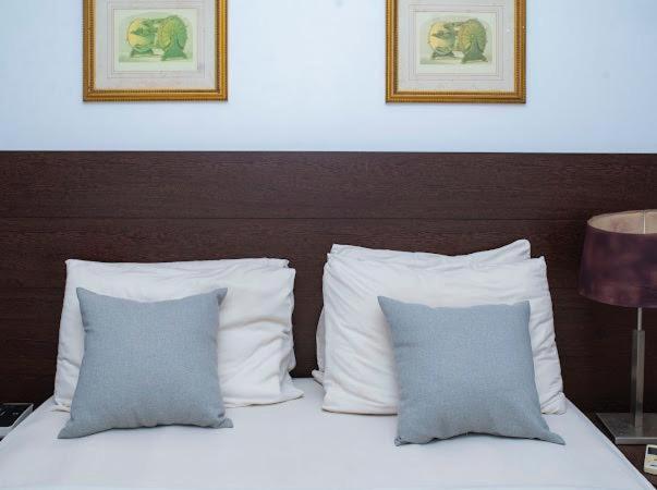 Broadfield Hotels Apo Residence