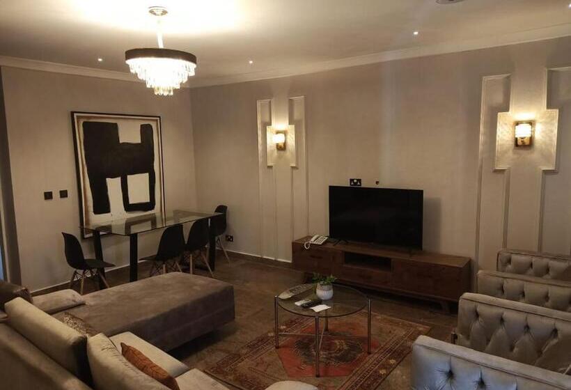 Broadfield Hotels Apo Residence