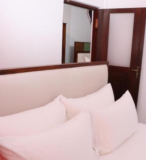 Celonese Hotel & Restaurant Kandy