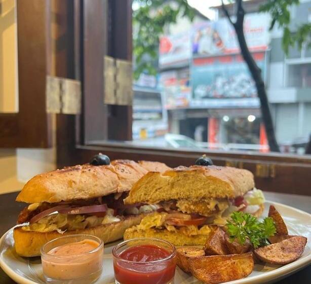 Celonese Hotel & Restaurant Kandy