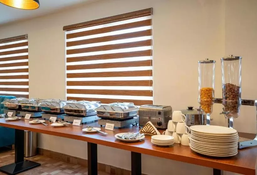 Hotelli Kumbanad Heritage