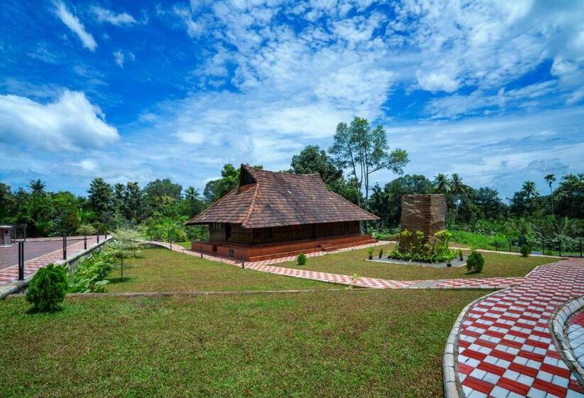 בית מלון כפרי Kumbanad Heritage
