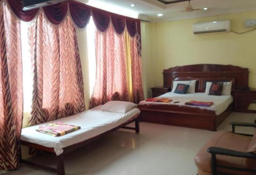 בית מלון כפרי Sri Saravana Rameswaram