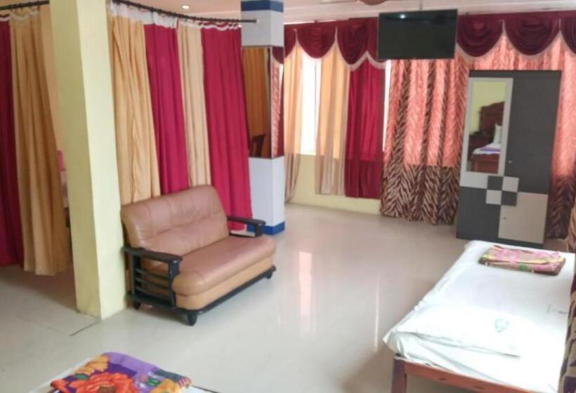 בית מלון כפרי Sri Saravana Rameswaram