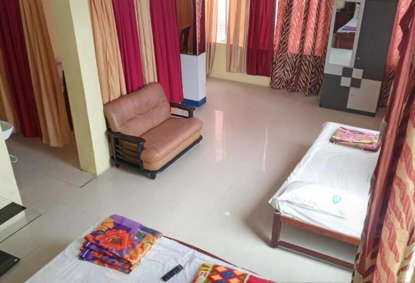 בית מלון כפרי Sri Saravana Rameswaram