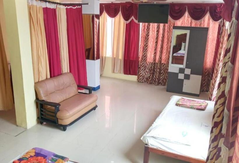 בית מלון כפרי Sri Saravana Rameswaram