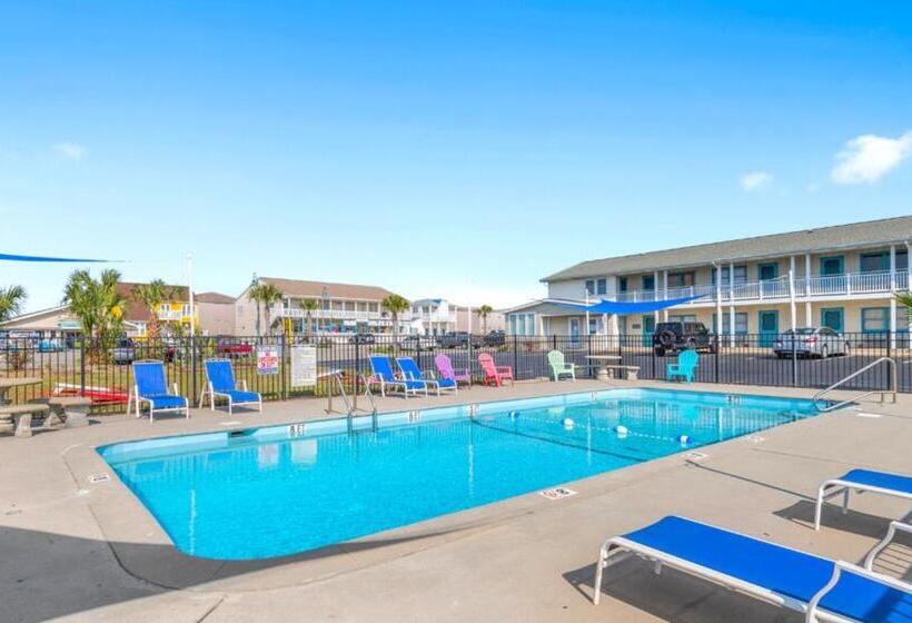 On Island Ocean View Beachy Studio In Campy 1970s Converted Motel