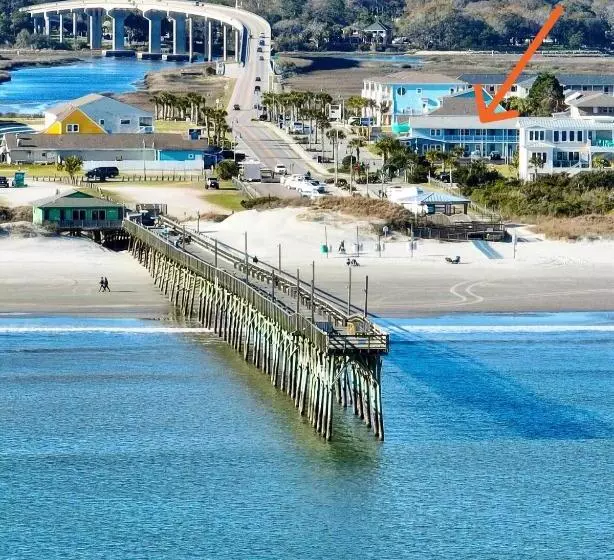 On Island Ocean View Beachy Studio In Campy 1970s Converted Motel