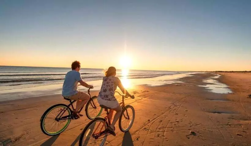 On Island Ocean View Beachy Studio In Campy 1970s Converted Motel