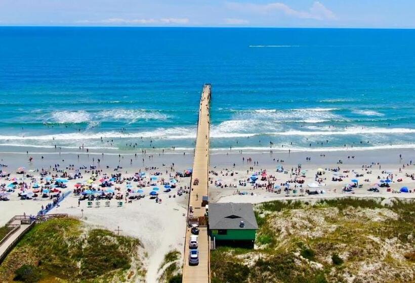 On Island Ocean View Beachy Studio In Campy 1970s Converted Motel