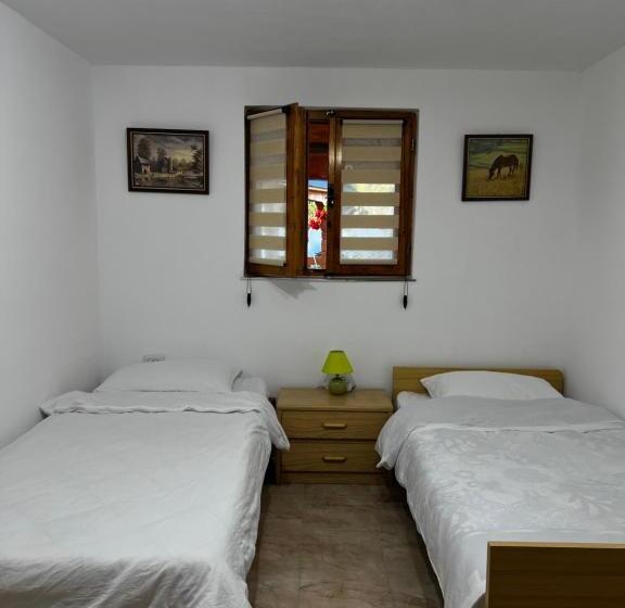 펜션 Casa Guriță