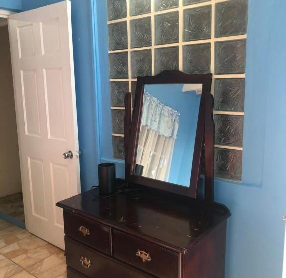 پانسیون Dreas Cozy Combo Special