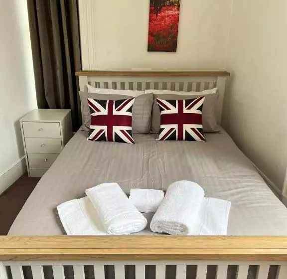 پانسیون Islington Budget Guesthouse