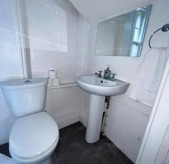 پانسیون Islington Budget Guesthouse