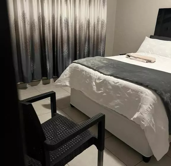 ペンション Sabadi Stays