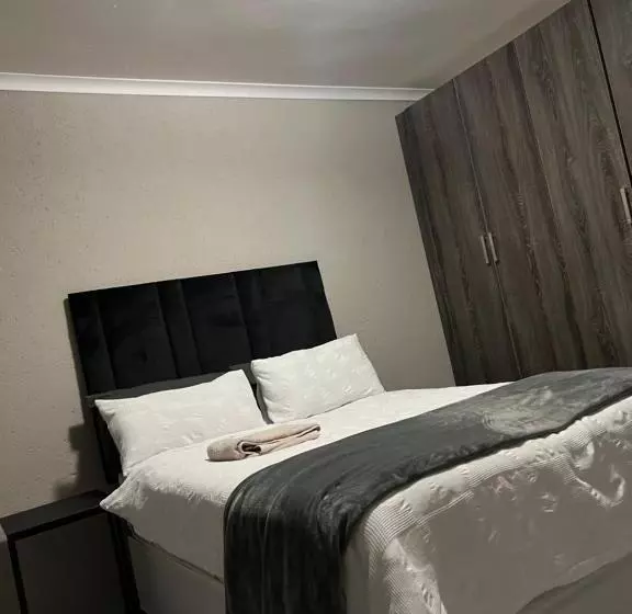 ペンション Sabadi Stays