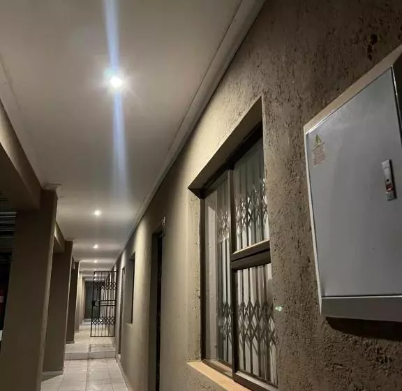 ペンション Sabadi Stays