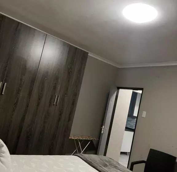 ペンション Sabadi Stays