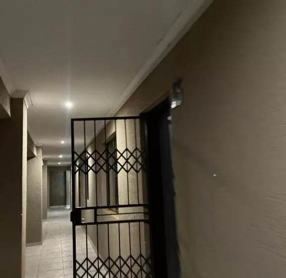 ペンション Sabadi Stays