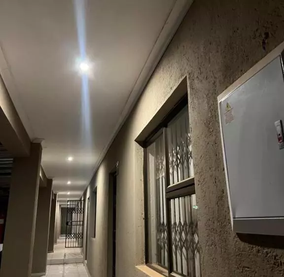 ペンション Sabadi Stays