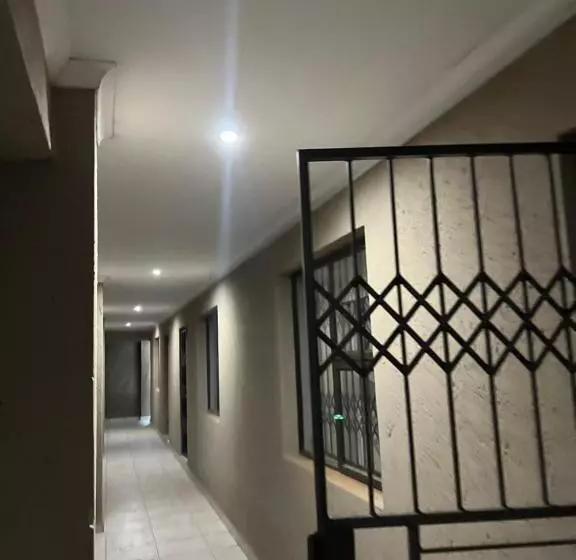 ペンション Sabadi Stays