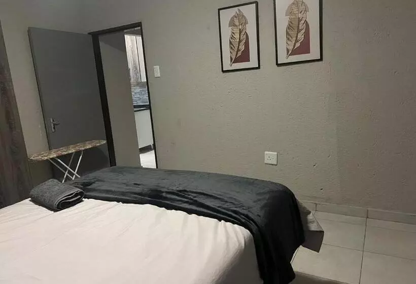 ペンション Sabadi Stays