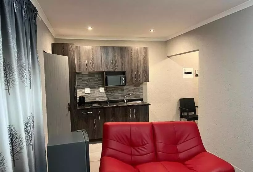 ペンション Sabadi Stays