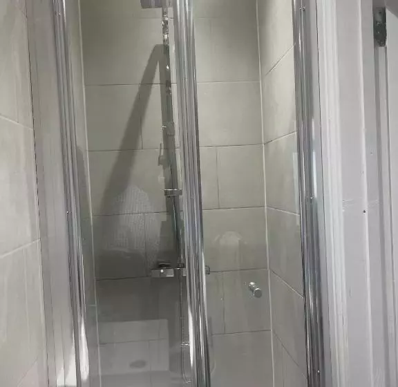 Majatalo Spacious Self Contained Studio