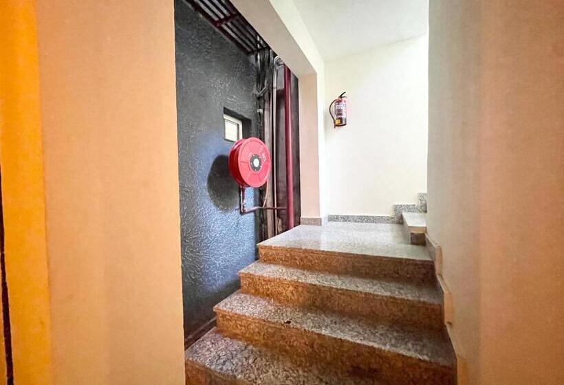 Bagga Kuteer ! Haridwar होटल बग्गा कुटीर ஹோட்டல் பக்கா குடிசை Fully Air Conditioned Hotel, Lift Wifi