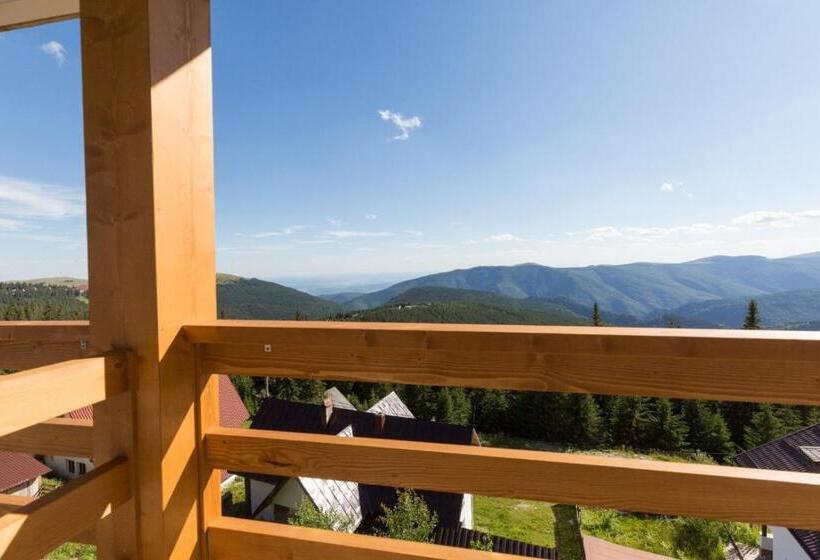 هتل Complex Turistic Veverita