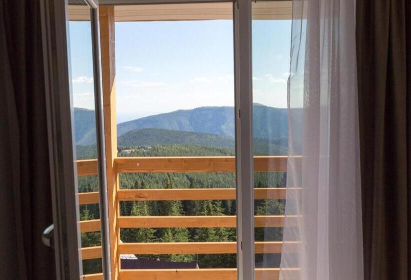 هتل Complex Turistic Veverita