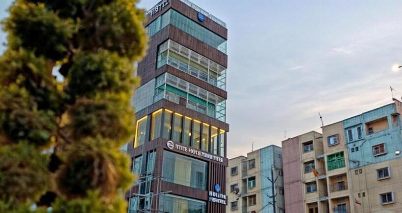 Hotel Hari International