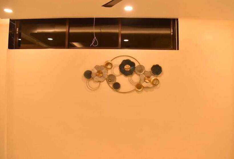 Hotel Hari International