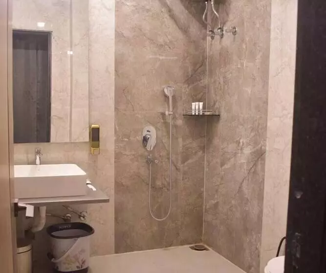 Hotelli Hari International