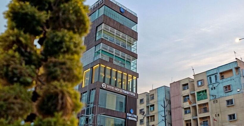 Hotel Hari International