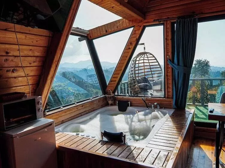 Hotelli Heidi Bungalov