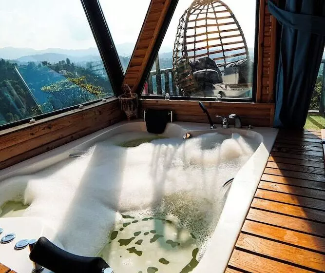 Hotelli Heidi Bungalov