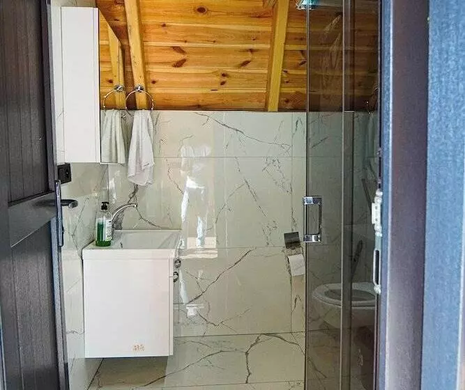 Hotelli Heidi Bungalov