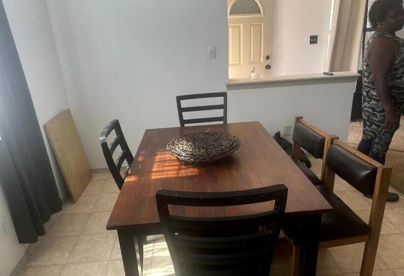 בית מלון כפרי House