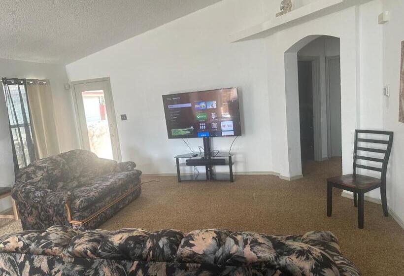 בית מלון כפרי House