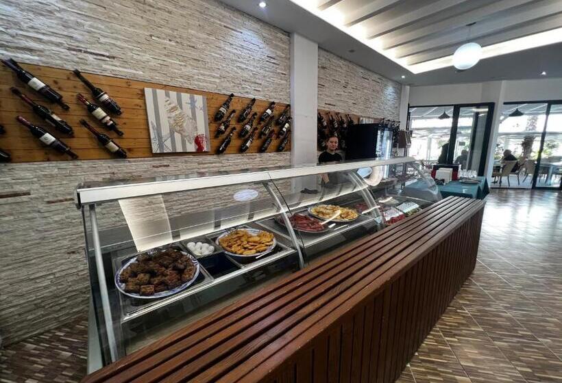 호텔 Kompleksi Muja