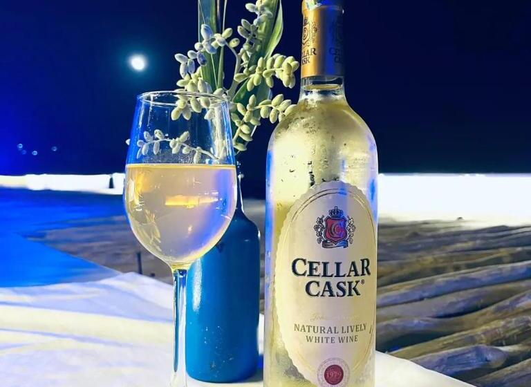 هتل L A Bendera S Beach