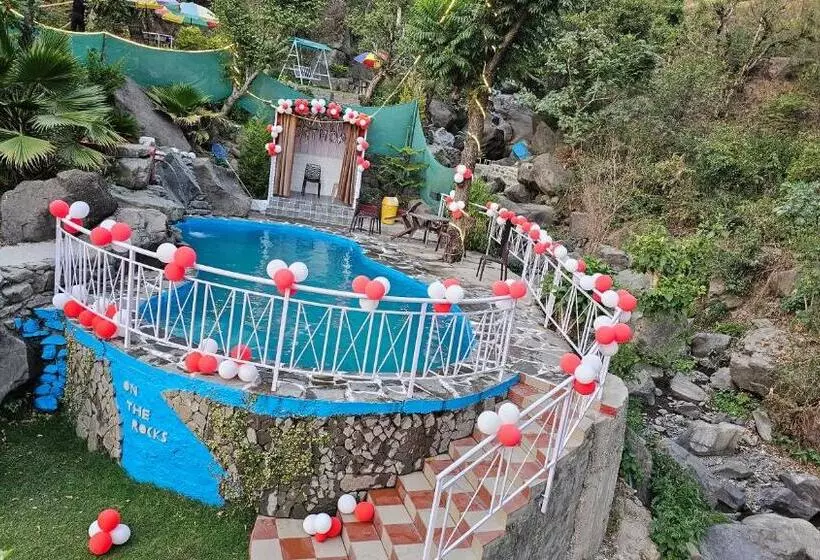 Hotelli On The Rocks