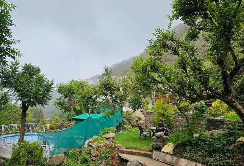 Hotelli On The Rocks