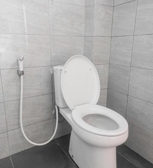 בית מלון כפרי Surya Abadi Guest House Syariah