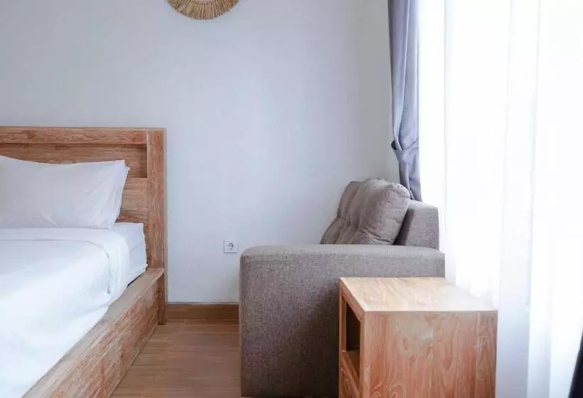 ホテル Urbanview Villa Pondok Uma Sari Near Ubud