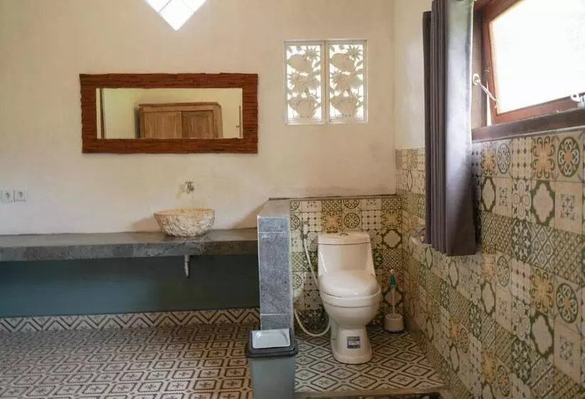 ホテル Urbanview Villa Pondok Uma Sari Near Ubud