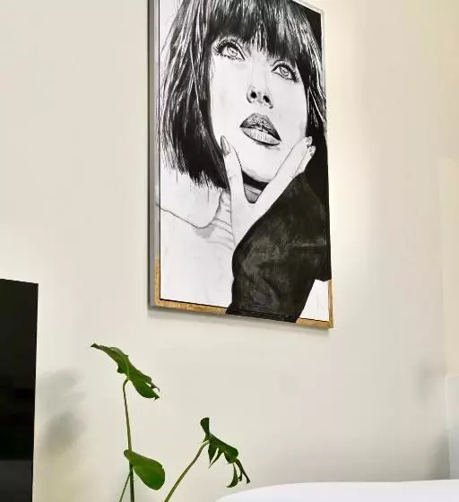 ホテル Van Heeckeren City Centre Jacuzzi Lofts