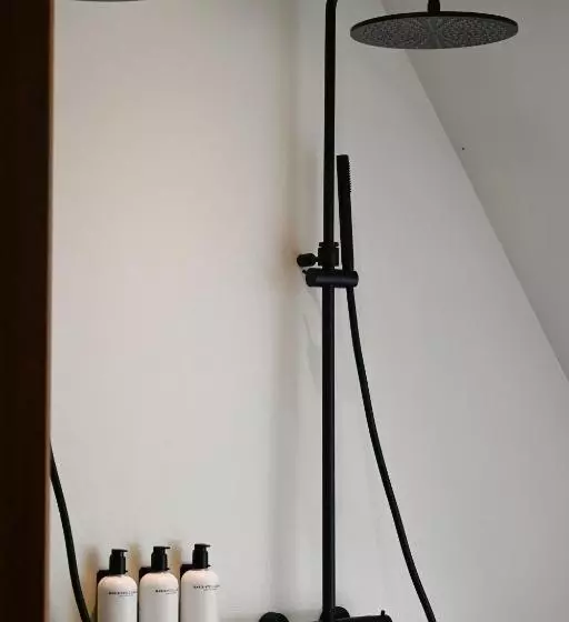 ホテル Van Heeckeren City Centre Jacuzzi Lofts