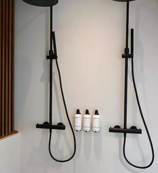 ホテル Van Heeckeren City Centre Jacuzzi Lofts